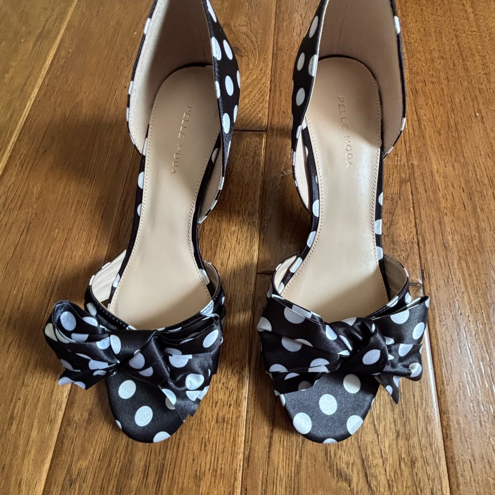 Pelle Moda Black and White satin Polka Dot Heels size 10 New with box
